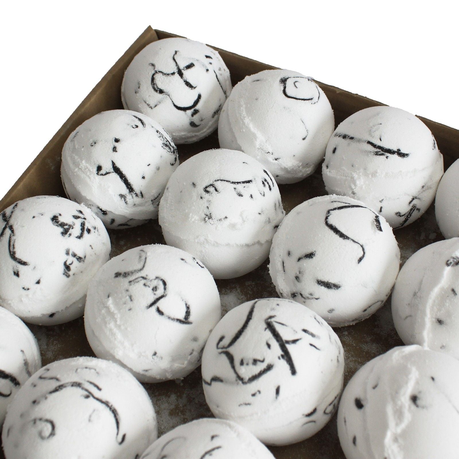 Tropical Paradise Coco Bath Bomb - Dragon Fruit  Tropical Paradise Coco Bath Bomb - Dragon Fruit