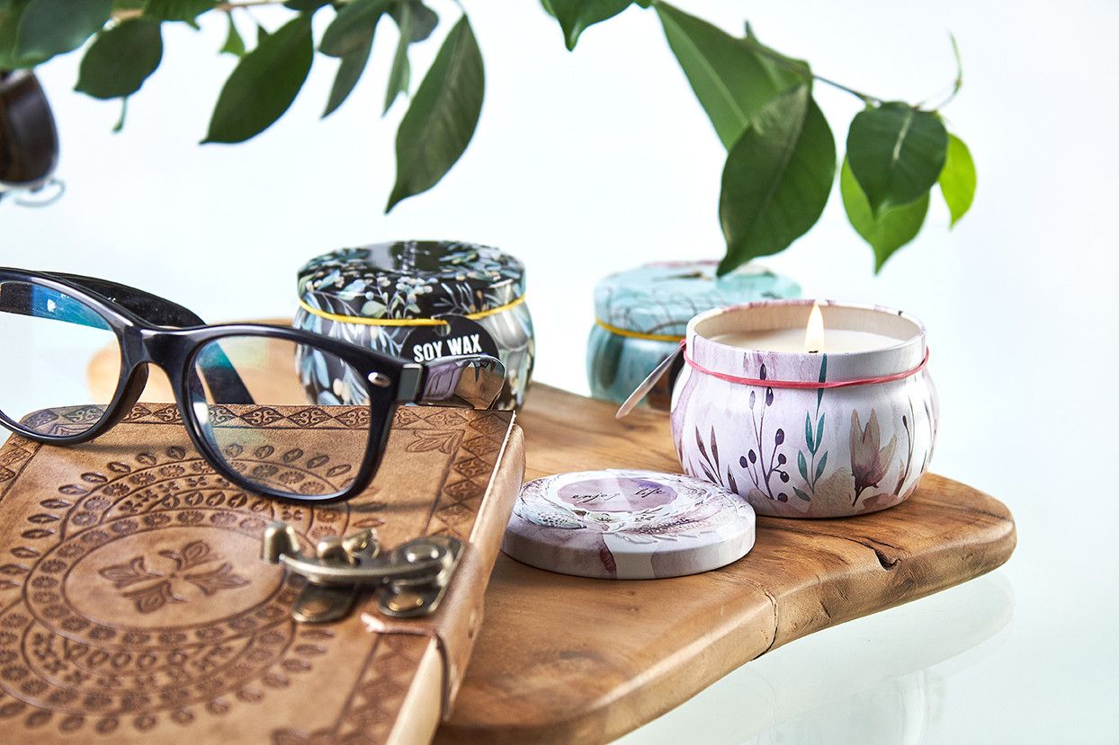 Art Tin Candle - Assorted Design - Unicorns - Moonstone  Art Tin Candle - Assorted Design - Unicorns - Moonstone