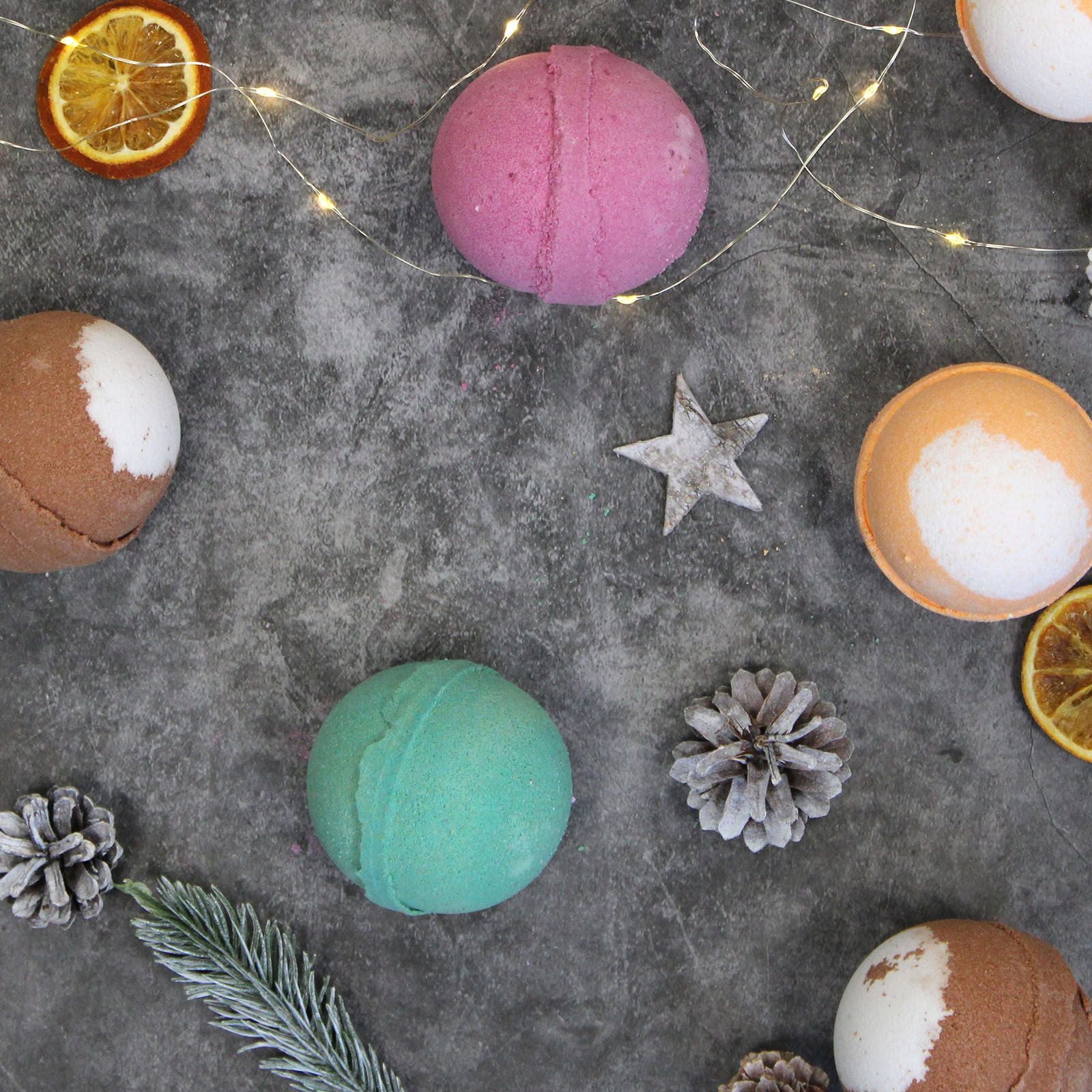Festive Bath Bomb - Selection 1 Festive Bath Bomb - Selection 1